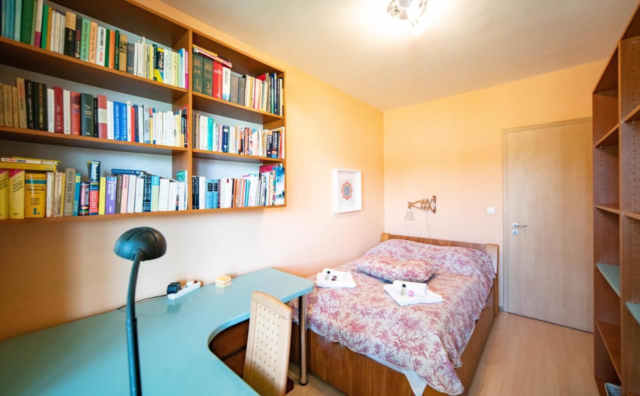 Free Parking Amphitheater Apartment - Wifi, Ac, Tv Budapest Exterior photo