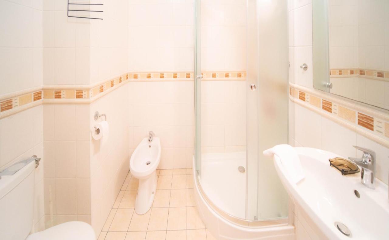 Free Parking Amphitheater Apartment - Wifi, Ac, Tv Budapest Exterior photo